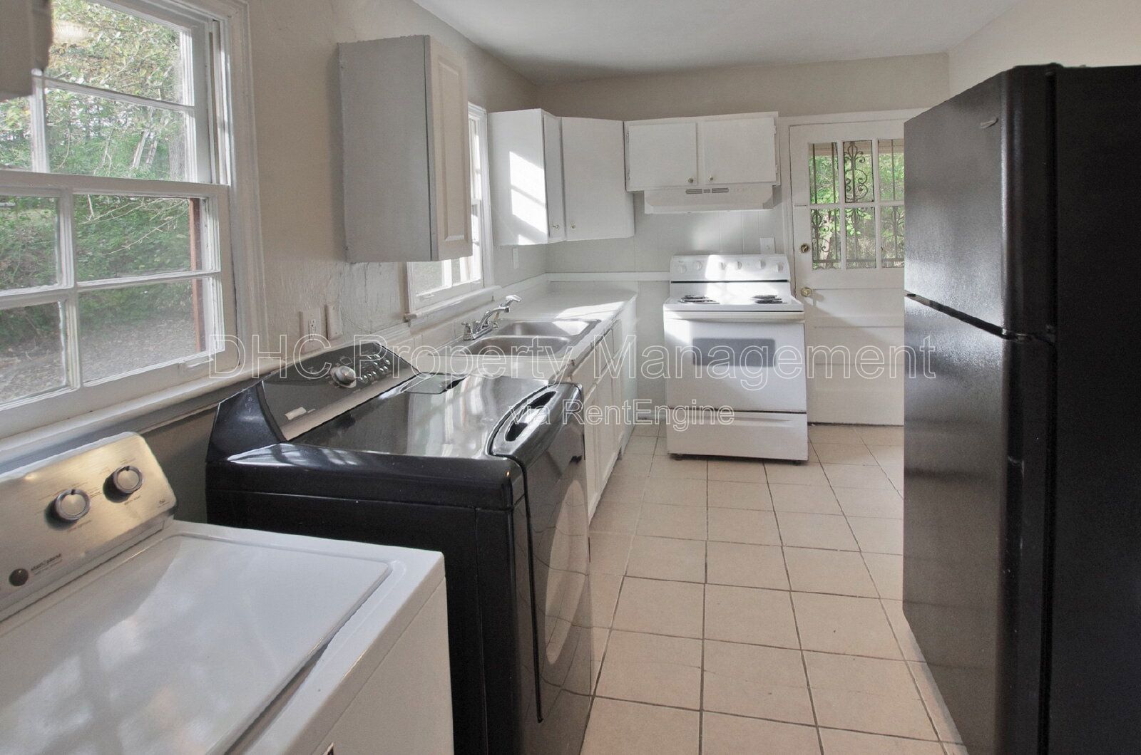 Adorable bungalow in the Lakewood-Leila Valley area property image