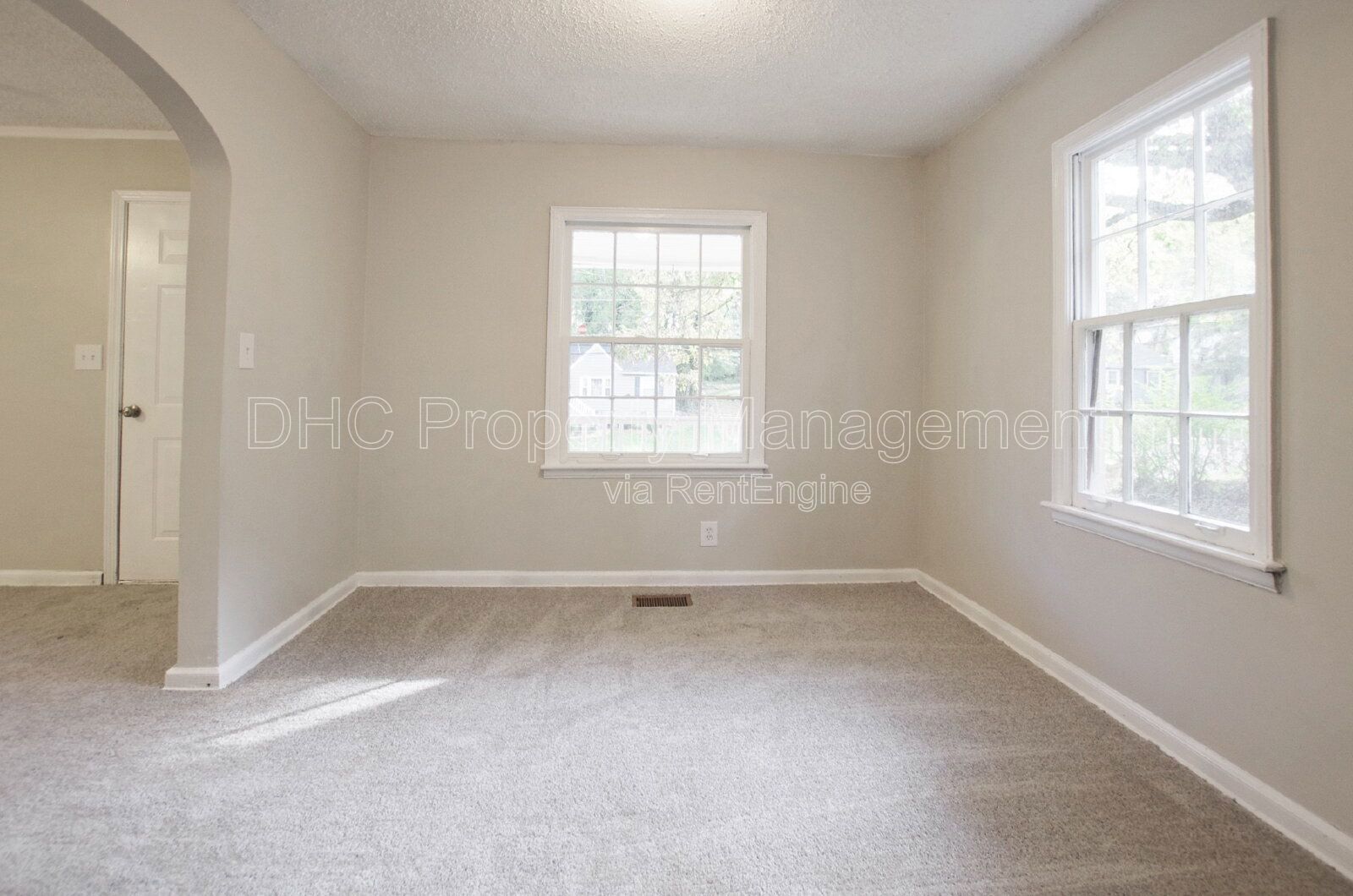 Adorable bungalow in the Lakewood-Leila Valley area property image