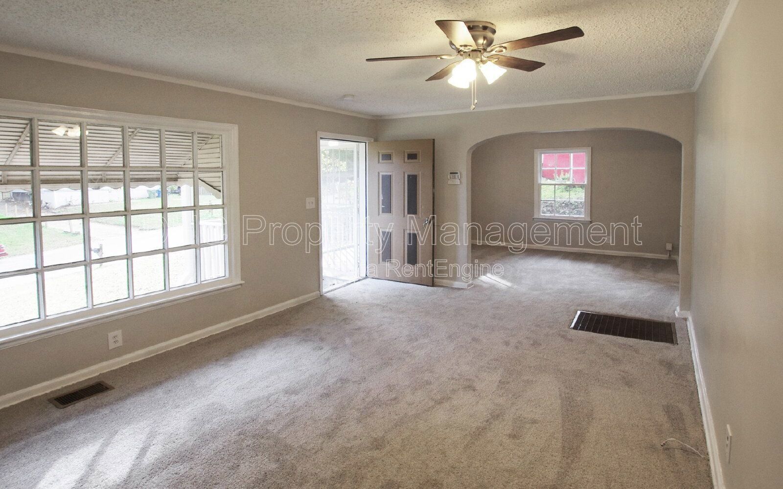 Adorable bungalow in the Lakewood-Leila Valley area property image