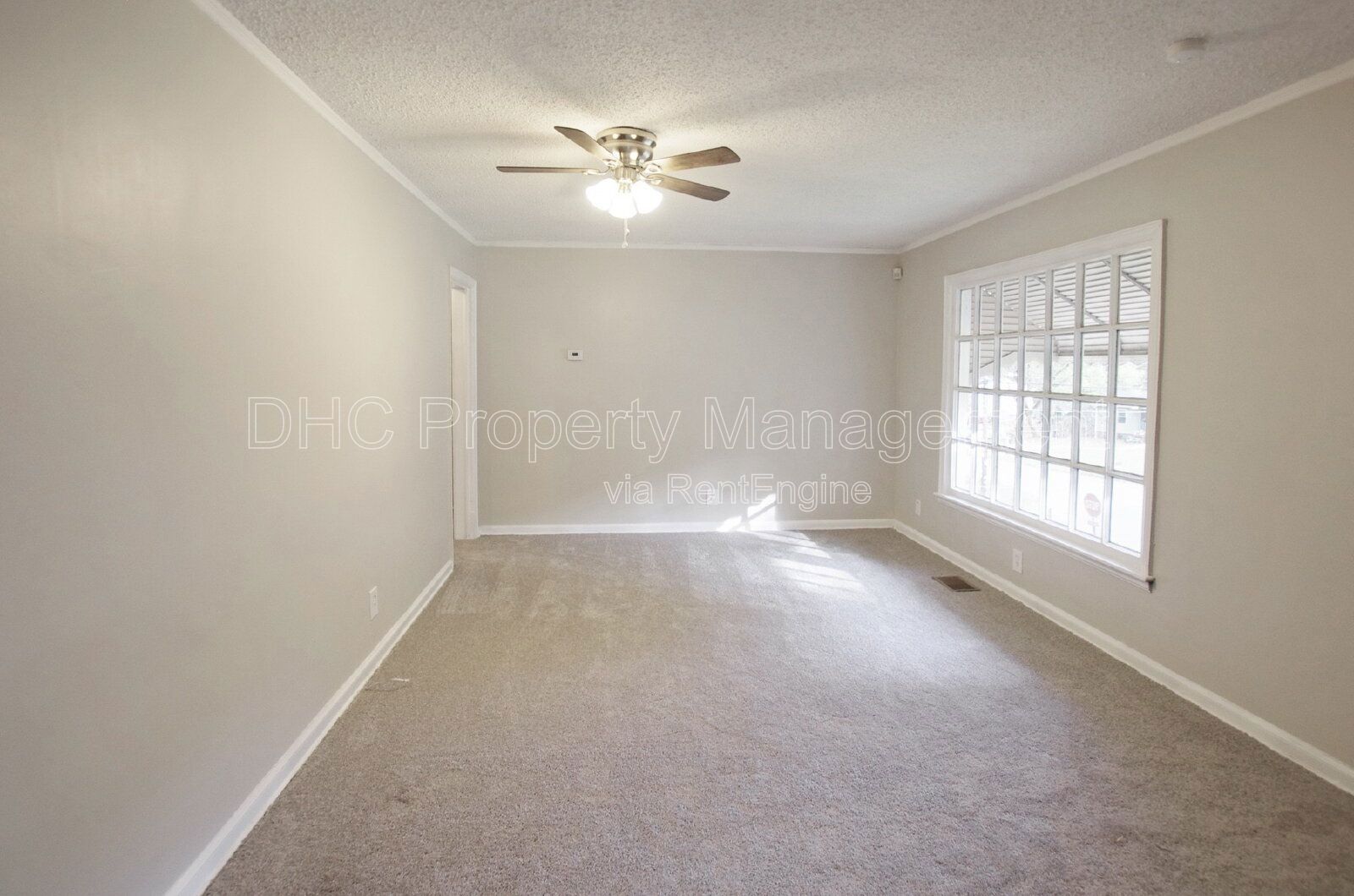 Adorable bungalow in the Lakewood-Leila Valley area property image