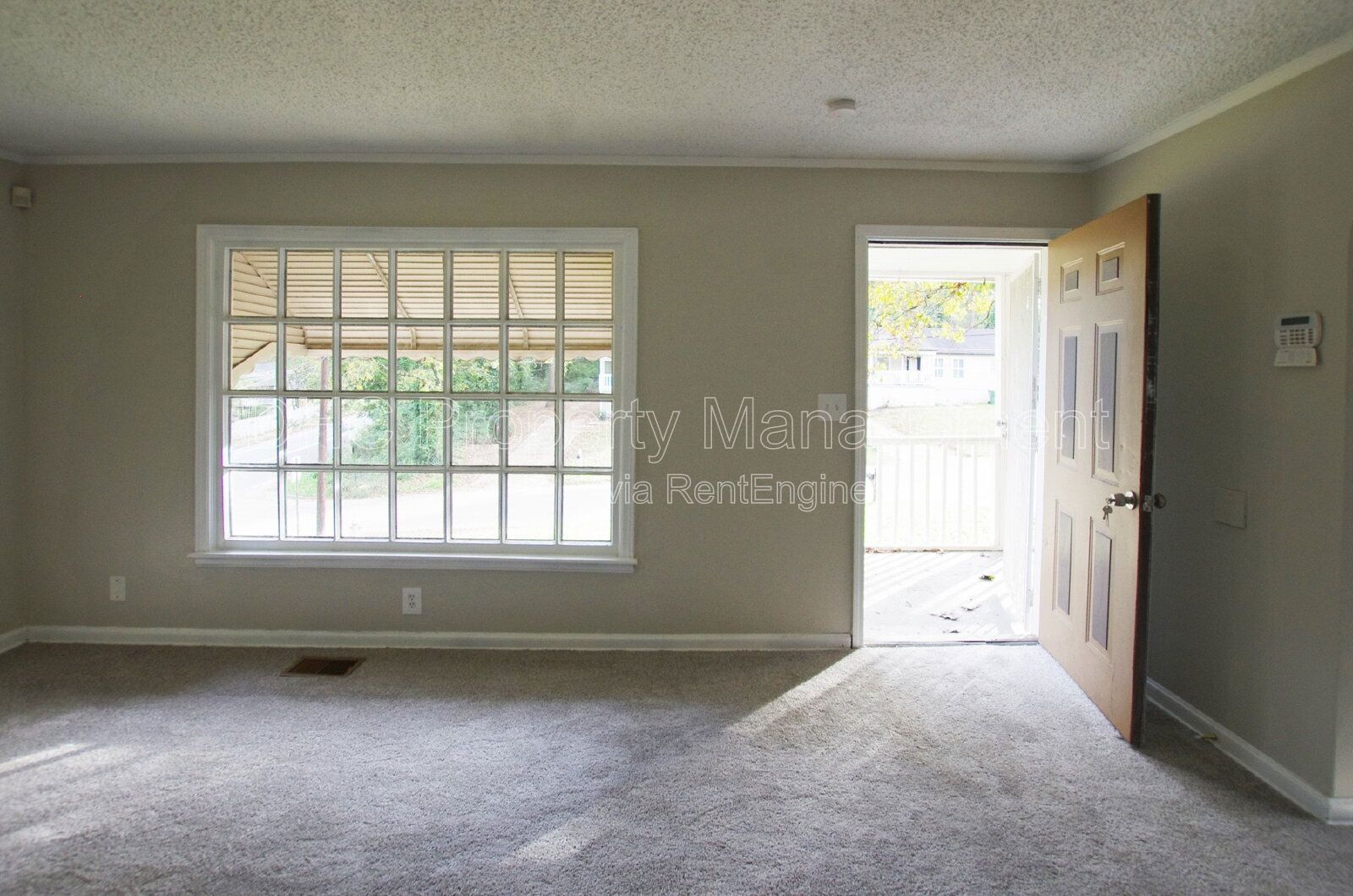 Adorable bungalow in the Lakewood-Leila Valley area property image