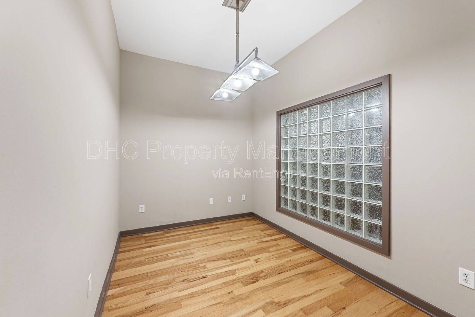 Modern 2-Bedroom Condo in Atlantic Station, Walkable Midtown Living property image