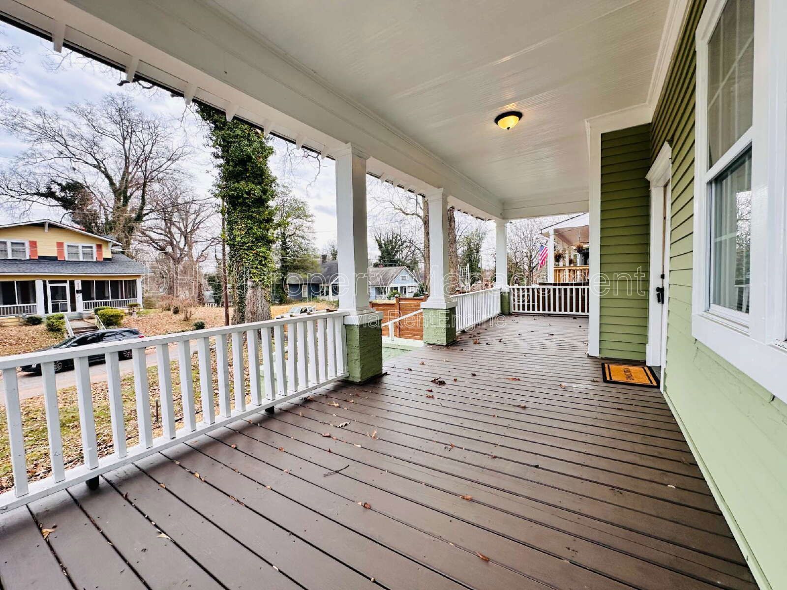 Beautifully Renovated Home with Outdoor Living – Apply Today property image