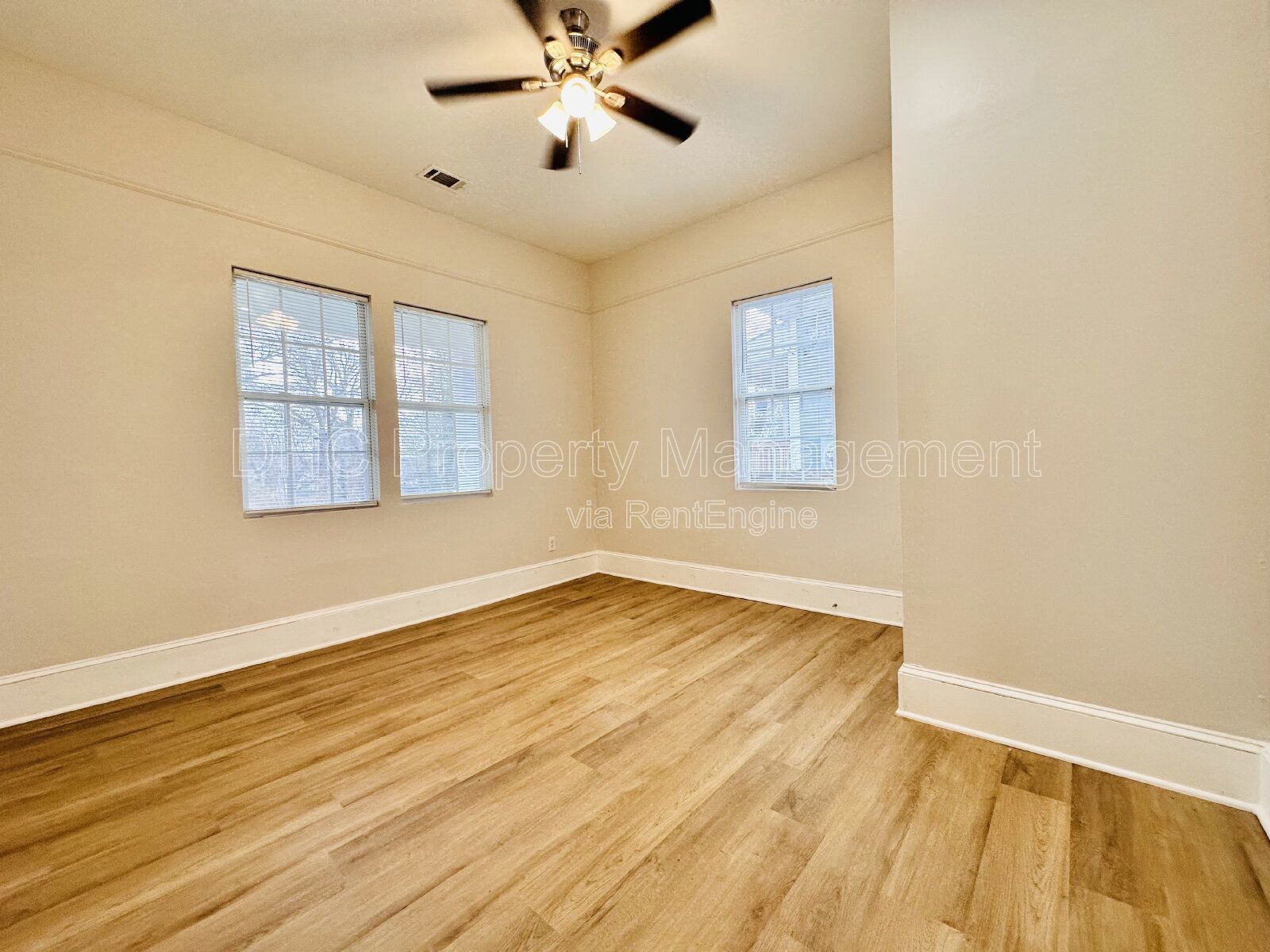 Beautifully Renovated Home with Outdoor Living – Apply Today property image