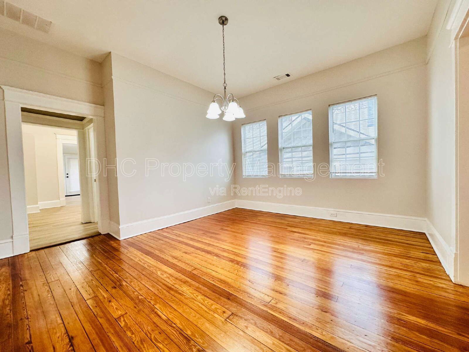 Beautifully Renovated Home with Outdoor Living – Apply Today property image