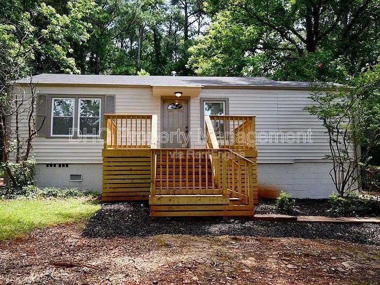 Fully Renovated 2 Bedroom Home for Rent in In-Town Decatur | Oversized Yard | Near I-20 property image