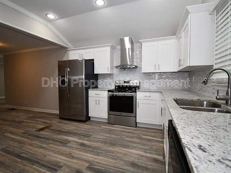 Fully Renovated 2 Bedroom Home for Rent in In-Town Decatur | Oversized Yard | Near I-20 property image