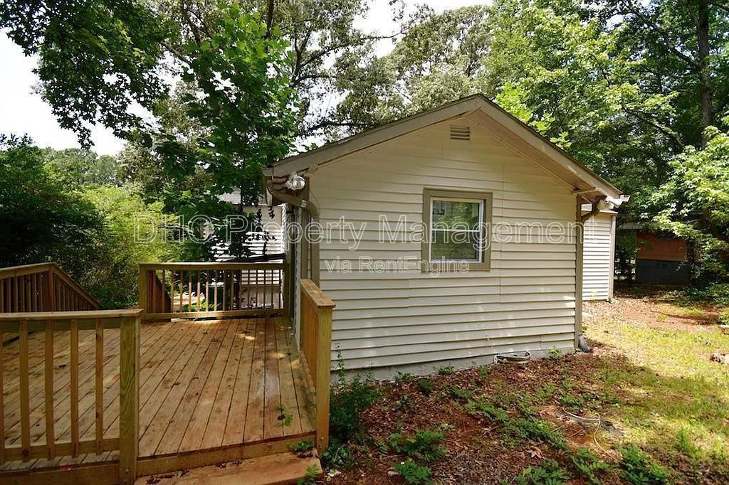 Fully Renovated 2 Bedroom Home for Rent in In-Town Decatur | Oversized Yard | Near I-20 property image