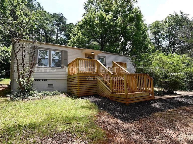 Fully Renovated 2 Bedroom Home for Rent in In-Town Decatur | Oversized Yard | Near I-20 property image