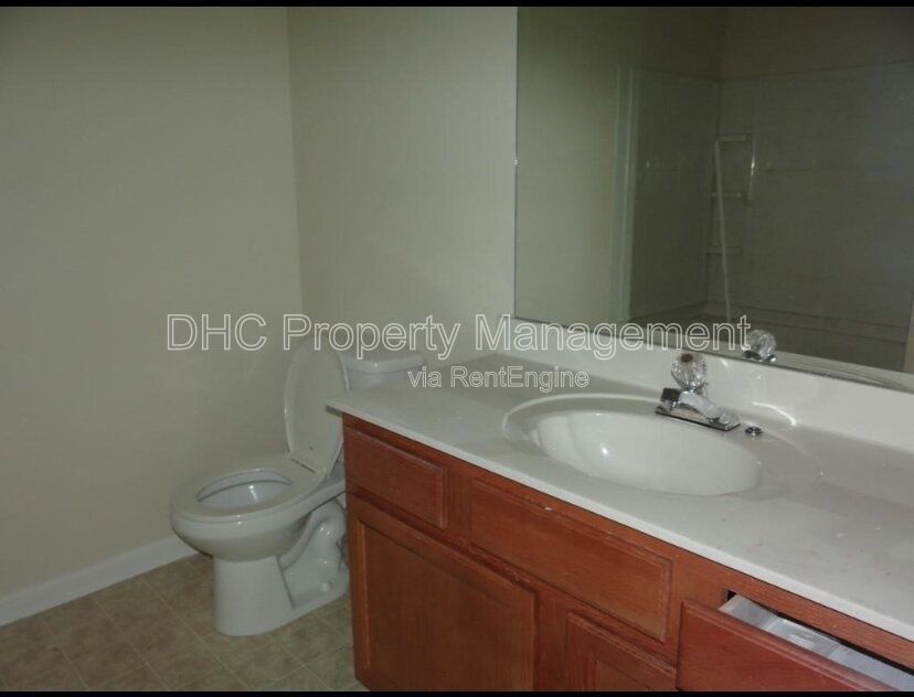 Welcome to this beautiful townhome property image