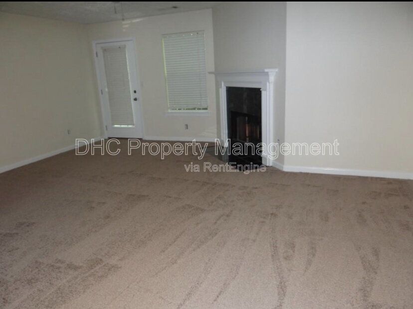 Welcome to this beautiful townhome property image