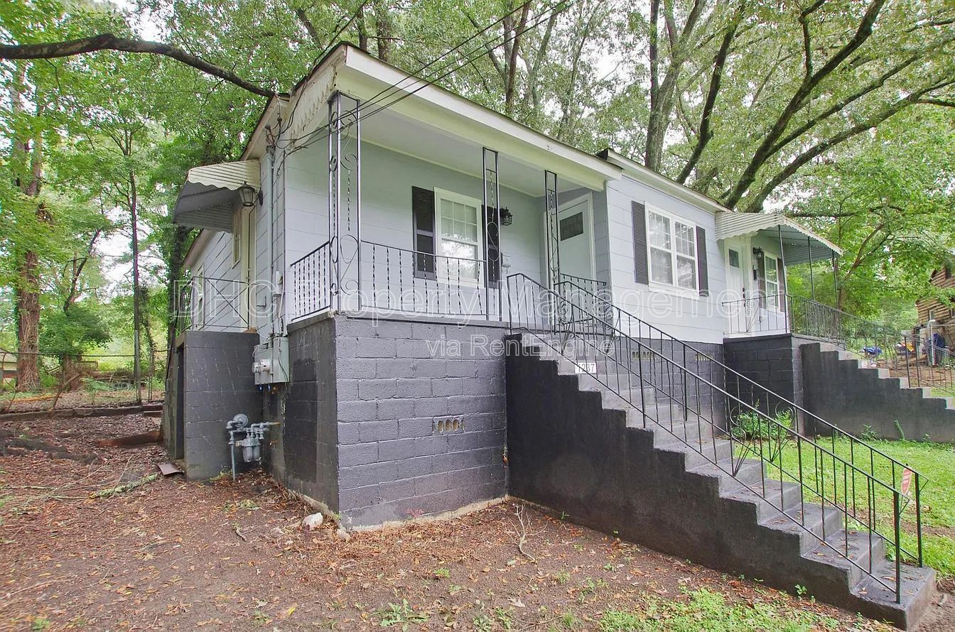 Charming Home in Southwest Atlanta – Prime 30310 Location property image