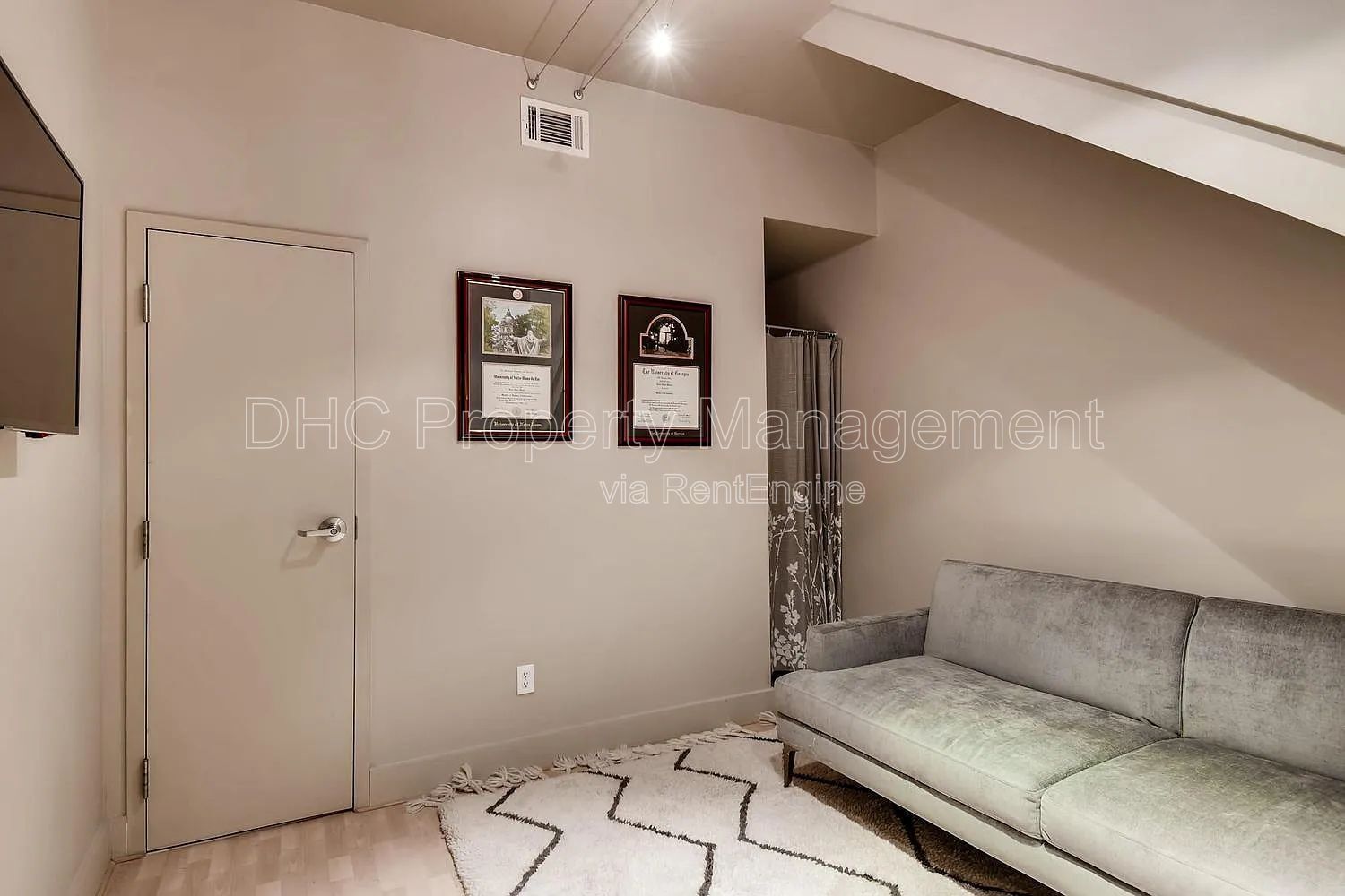 Modern Downtown Atlanta Apartment Near Georgia Tech & Centennial Park property image