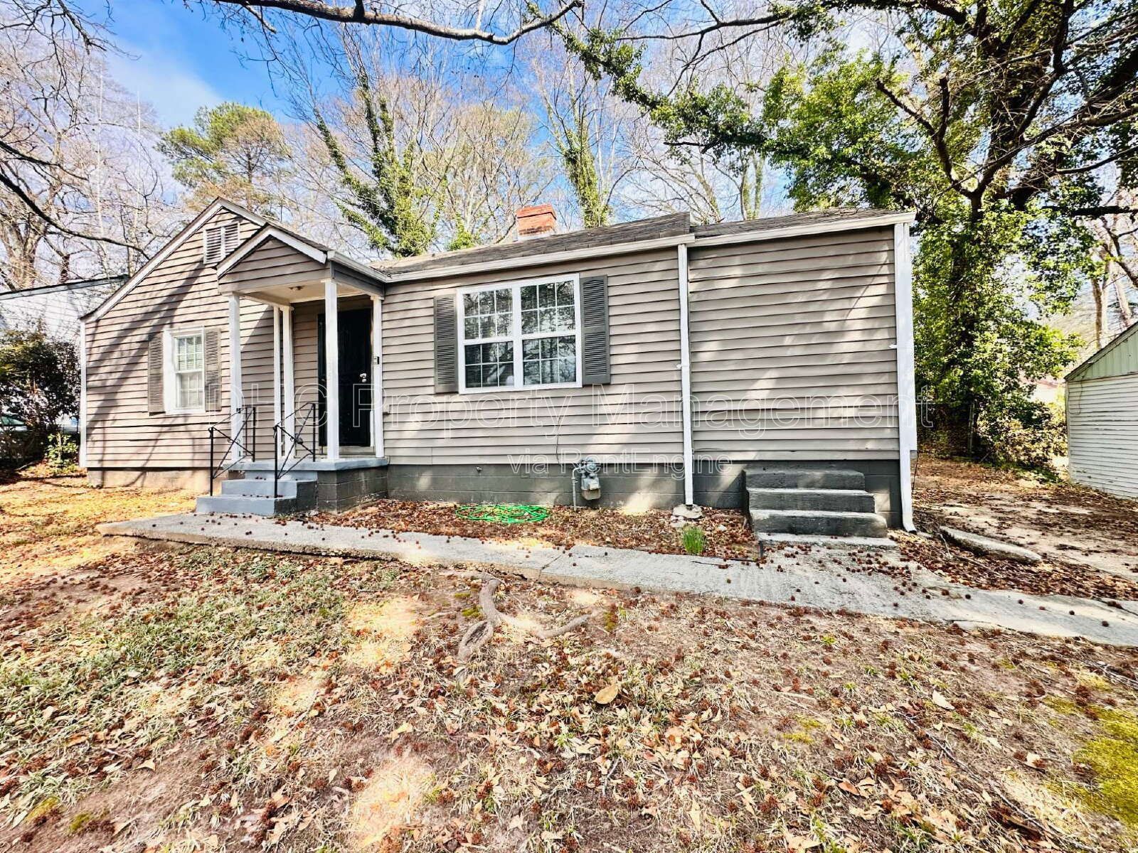Renovated 3BR Home in Southwest Atlanta – Spacious Layout & Convenient Location! property image