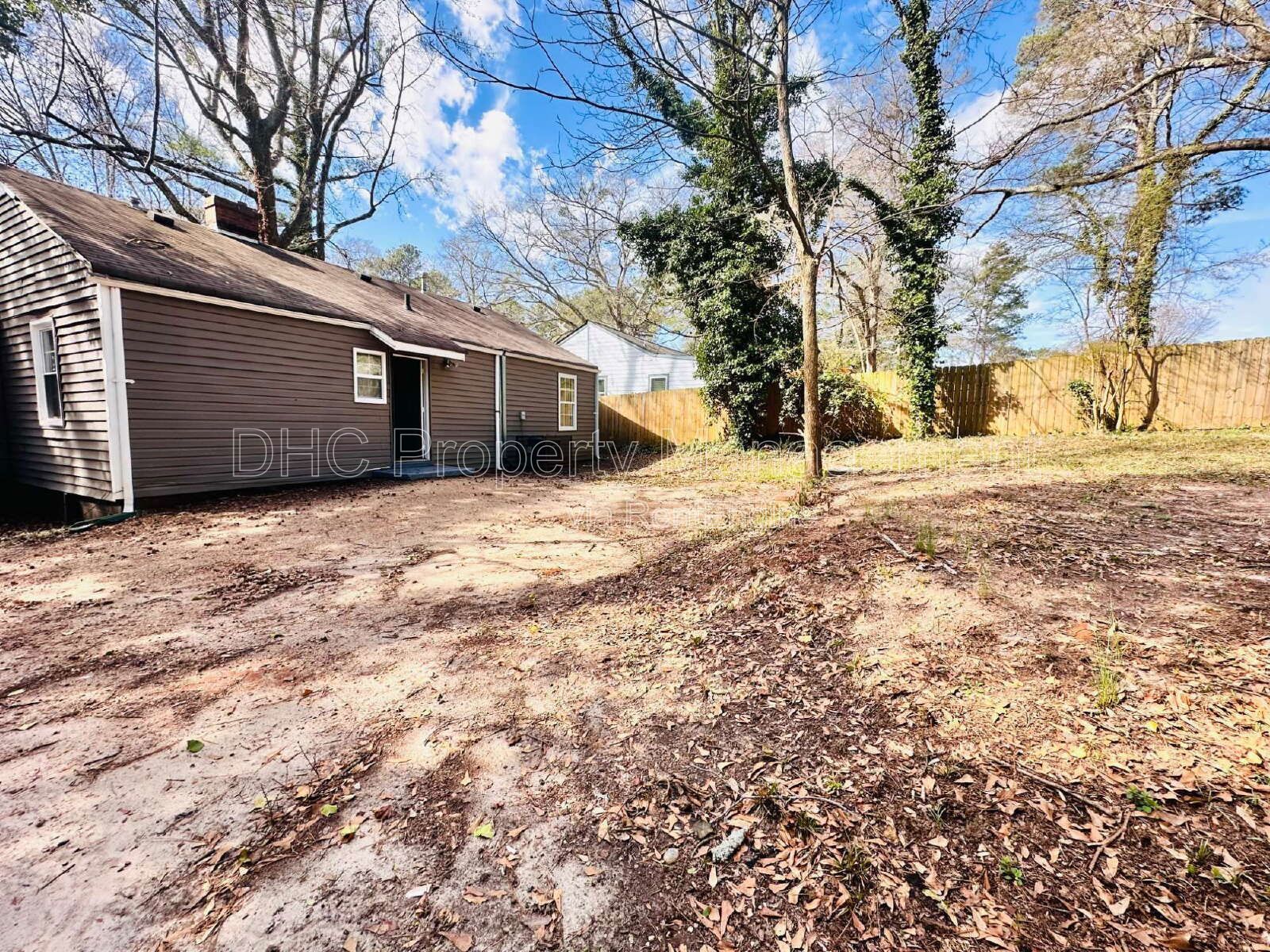 Renovated 3BR Home in Southwest Atlanta – Spacious Layout & Convenient Location! property image