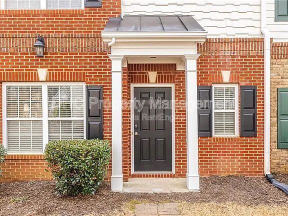 Charming 3BR Home in East Point – Spacious Living, Private Yard & Easy Atlanta Access property image