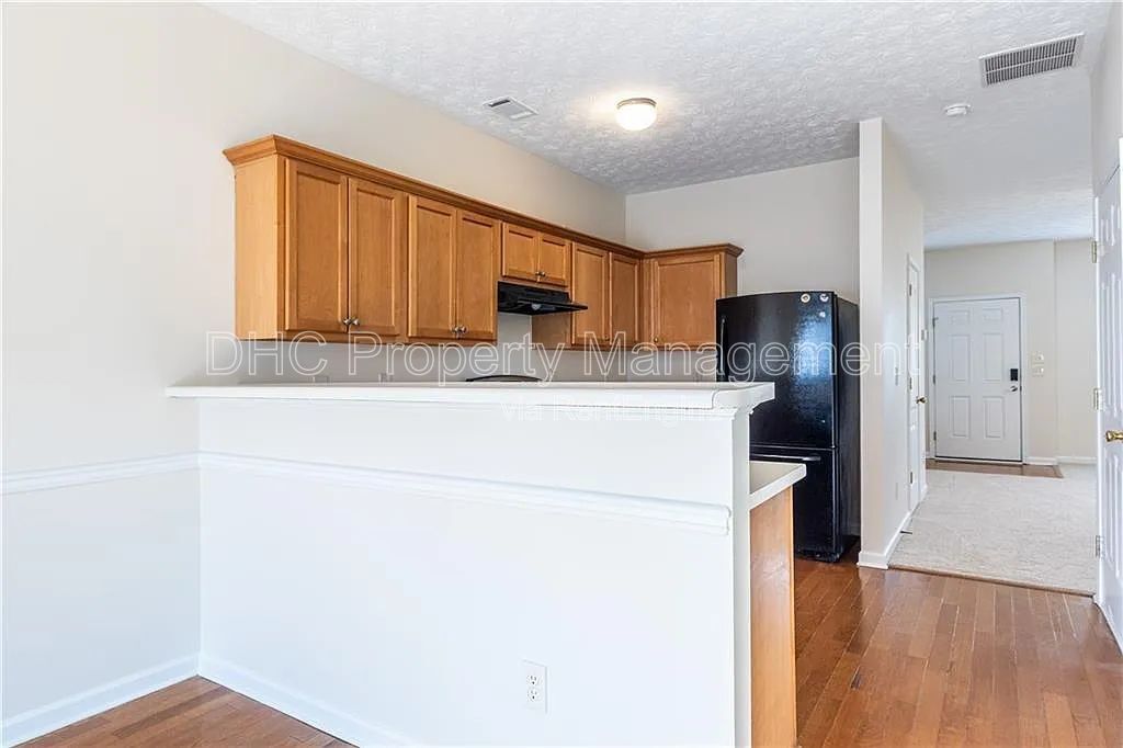 Charming 3BR Home in East Point – Spacious Living, Private Yard & Easy Atlanta Access property image