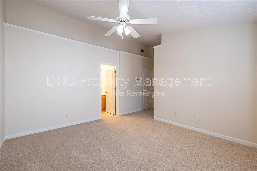 Charming 3BR Home in East Point – Spacious Living, Private Yard & Easy Atlanta Access property image