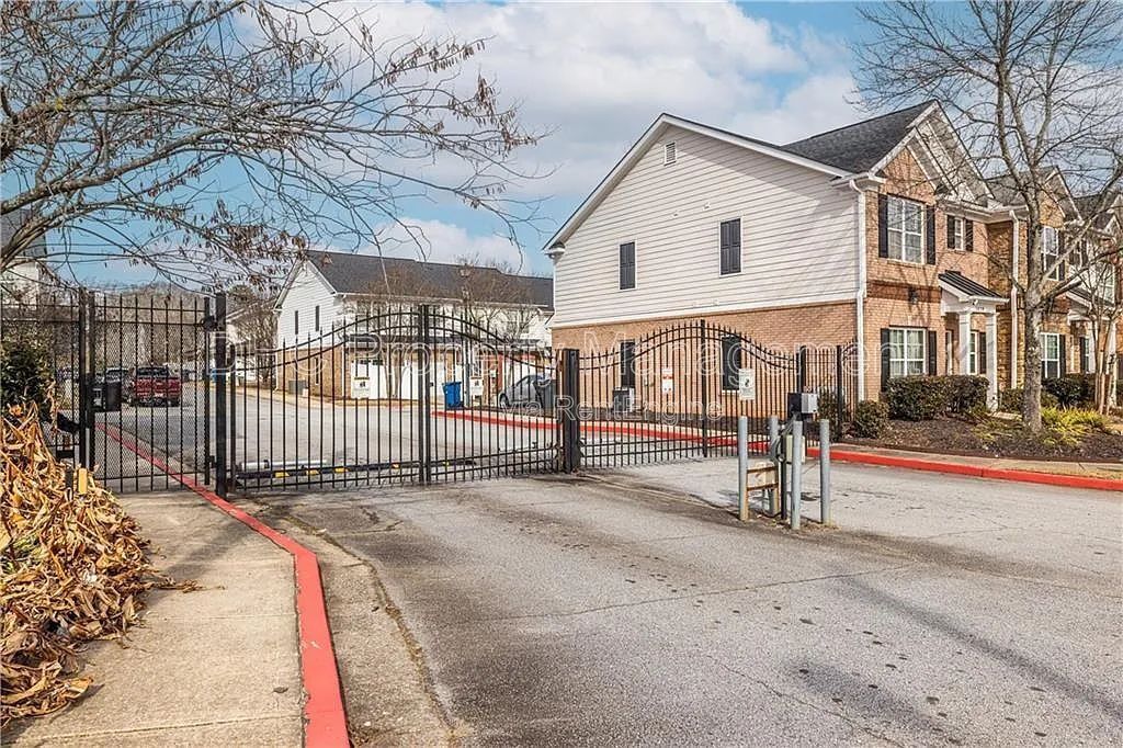 Charming 3BR Home in East Point – Spacious Living, Private Yard & Easy Atlanta Access property image