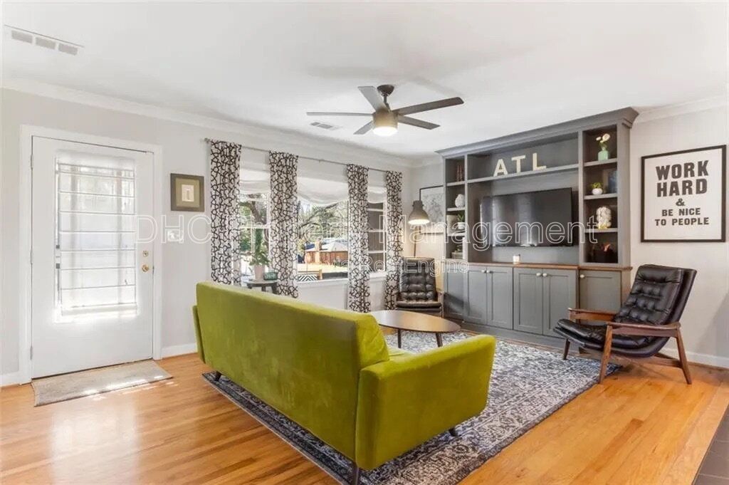 Spacious Decatur Home with Modern Updates – Prime Location & Move-In Ready! property image