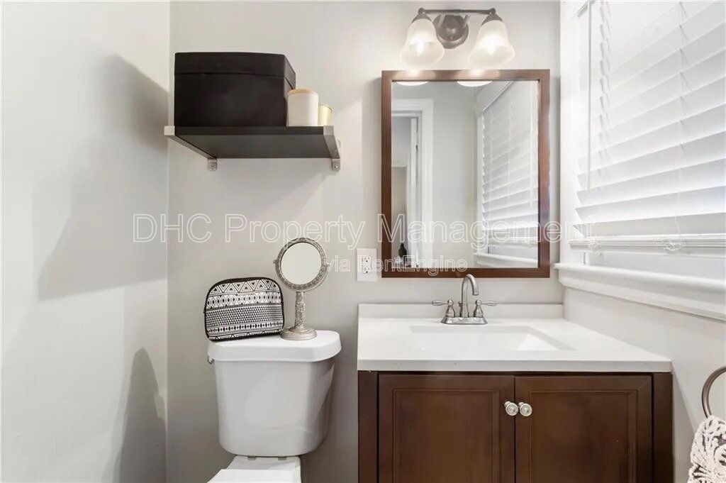 Spacious Decatur Home with Modern Updates – Prime Location & Move-In Ready! property image