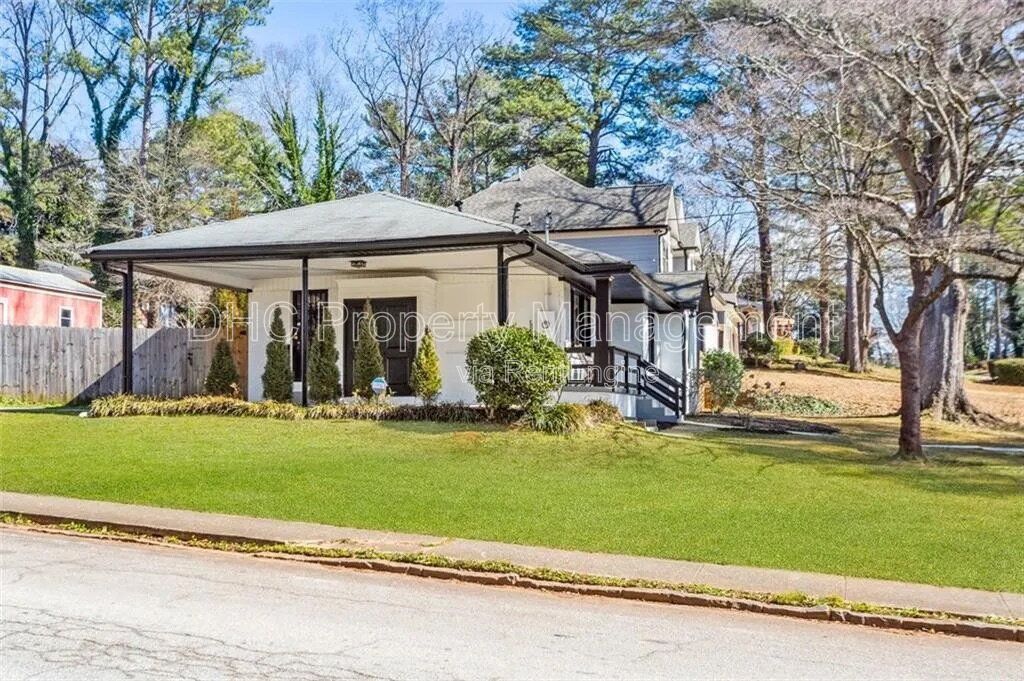 Spacious Decatur Home with Modern Updates – Prime Location & Move-In Ready! property image