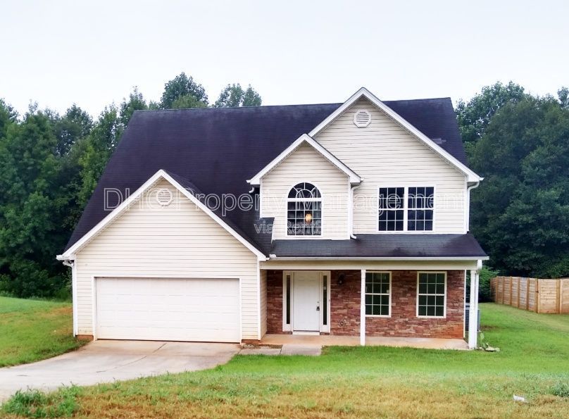 Spacious 4 Bedroom Home in Cul de Sac with Pool Access Near Atlanta property image