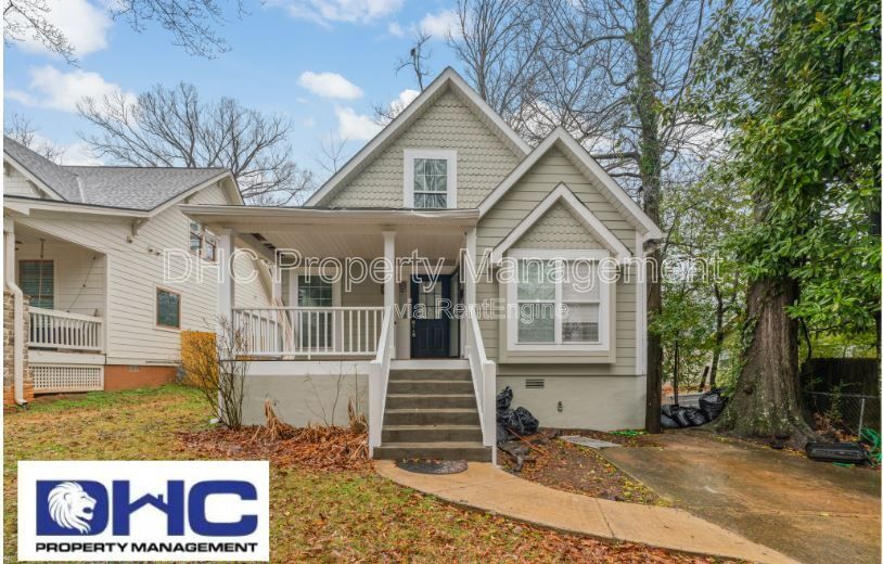 Charming 3BR Home in East Point – Spacious Yard, Hardwood Floors, & Prime Location! property image
