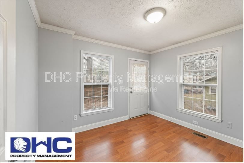 Charming 3BR Home in East Point – Spacious Yard, Hardwood Floors, & Prime Location! property image
