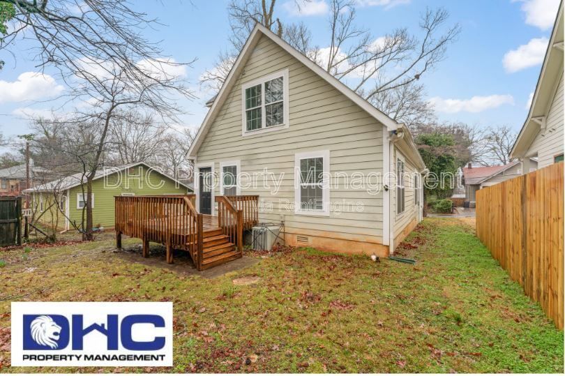 Charming 3BR Home in East Point – Spacious Yard, Hardwood Floors, & Prime Location! property image