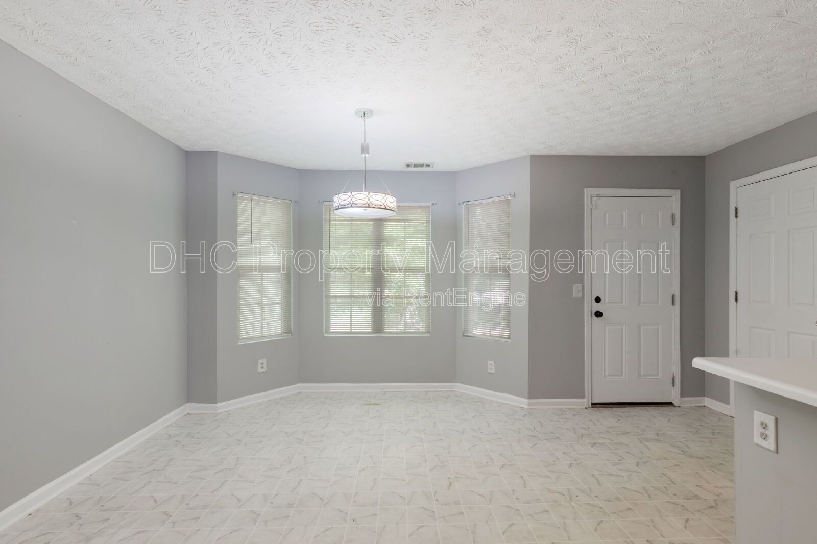 Charming 3-Bedroom Retreat with 2.5 Baths in Lithonia property image