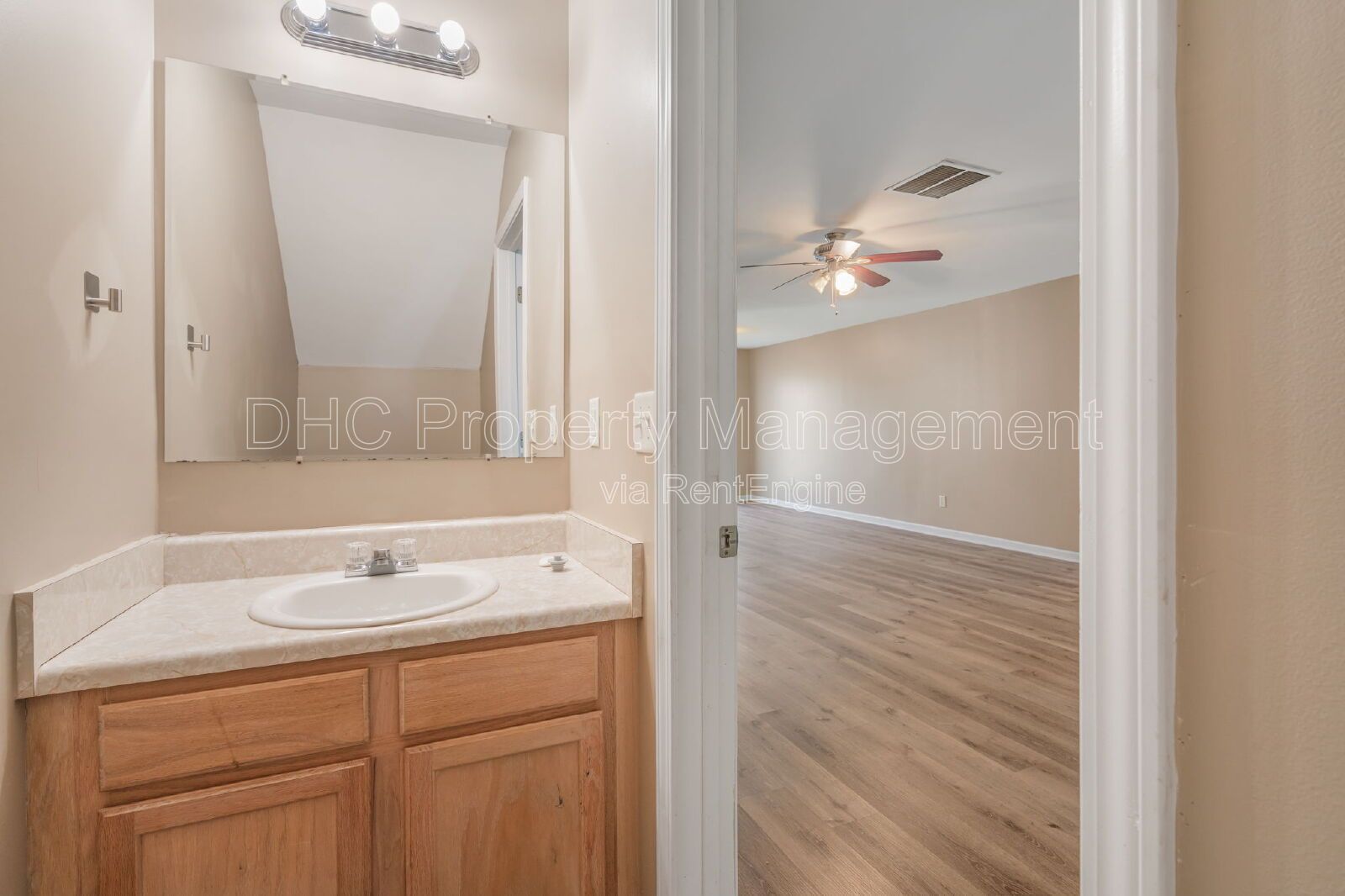Updated Townhome in a quiet neighborhood property image