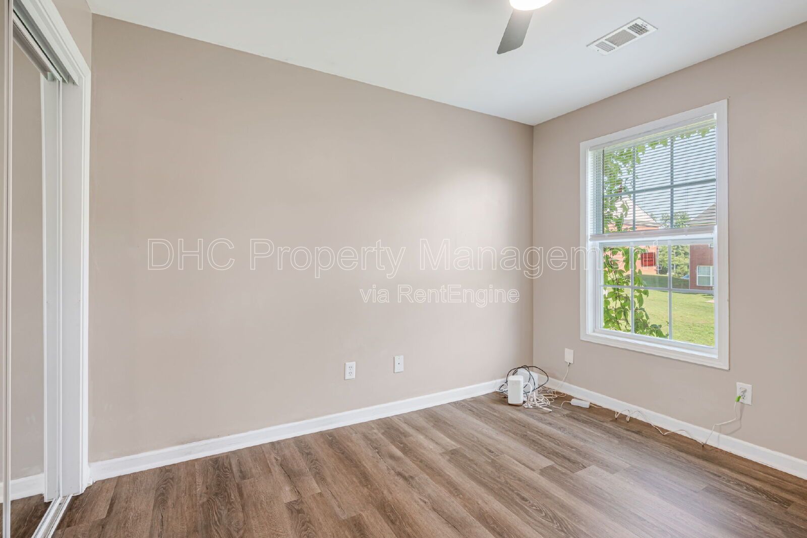 Updated Townhome in a quiet neighborhood property image