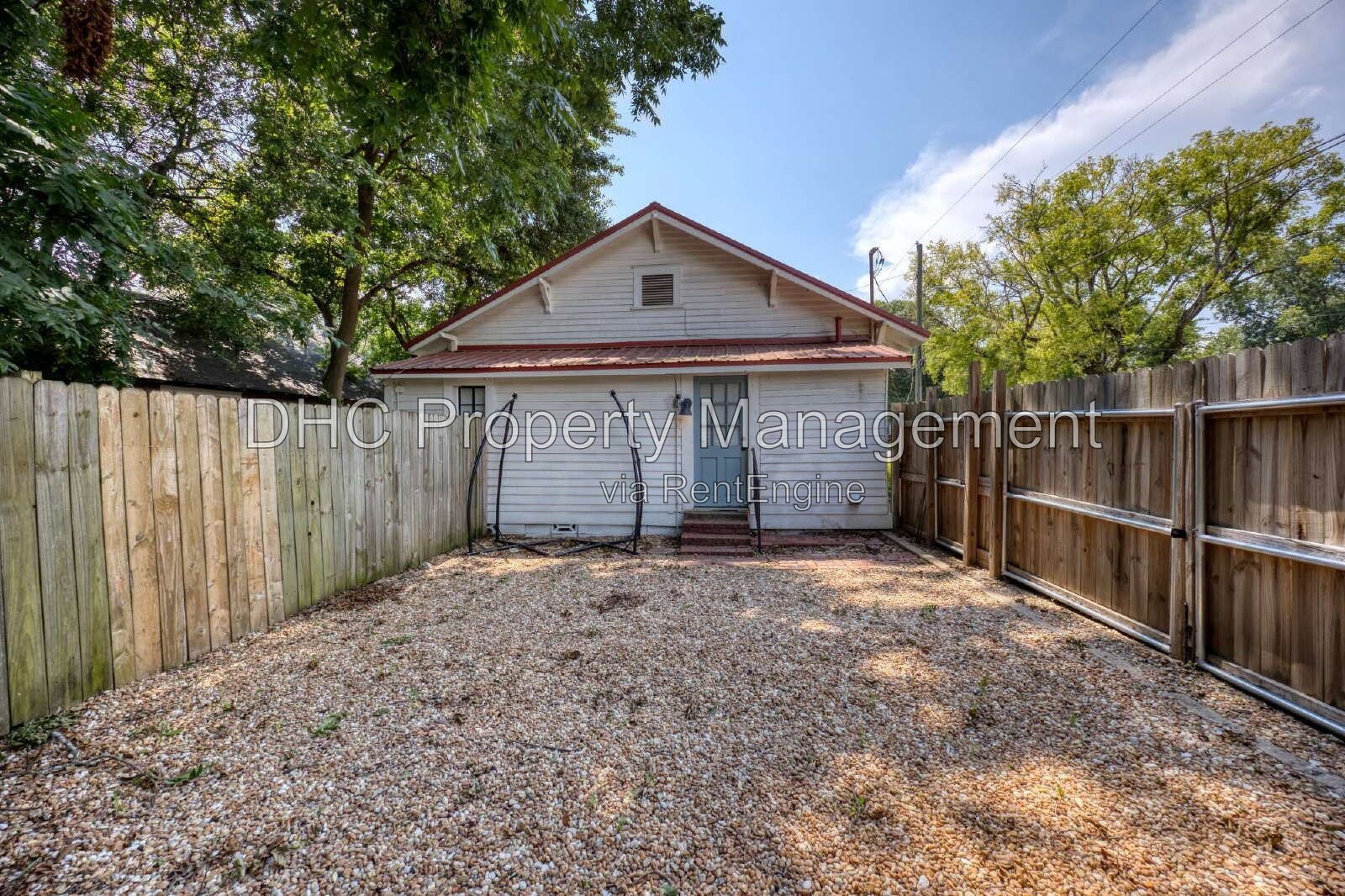 Adorable 2BR/1BA home in the Rose Hill Neighborhood property image
