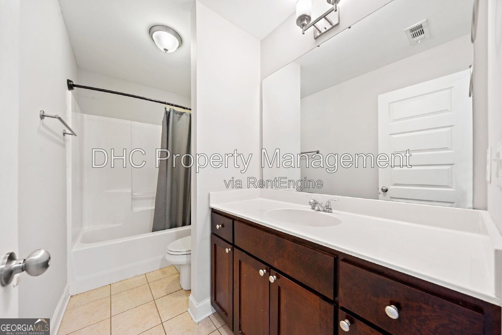 Modern Comfort in East Atlanta – 3BR Home with Private Backyard Oasis property image