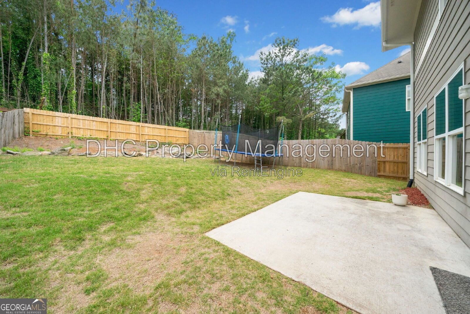 Modern Comfort in East Atlanta – 3BR Home with Private Backyard Oasis property image