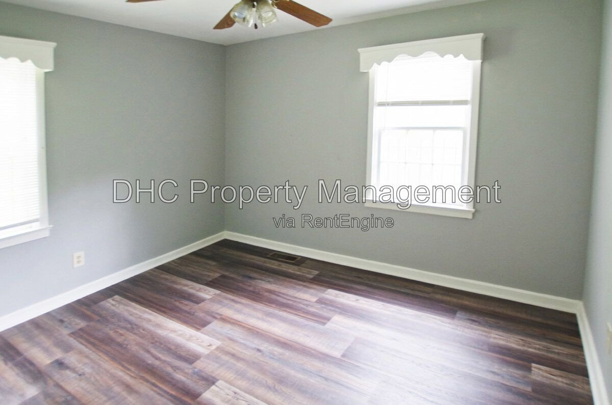 Adorable Bungalow in the Grove Park area property image