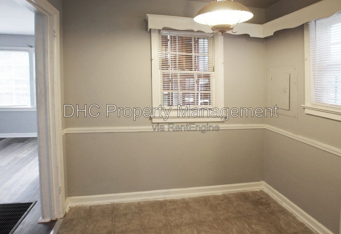 Adorable Bungalow in the Grove Park area property image
