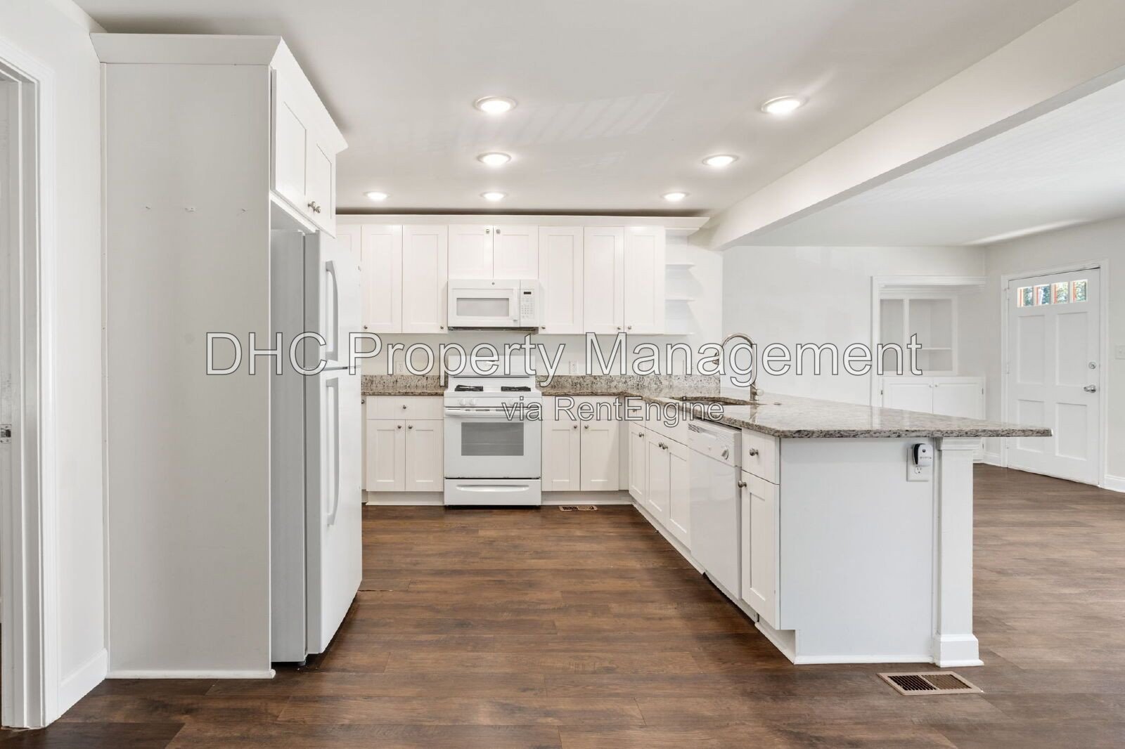 Charming 4-Bedroom Home in Decatur – Spacious 1500 Sq Ft with 2 Full Baths! property image