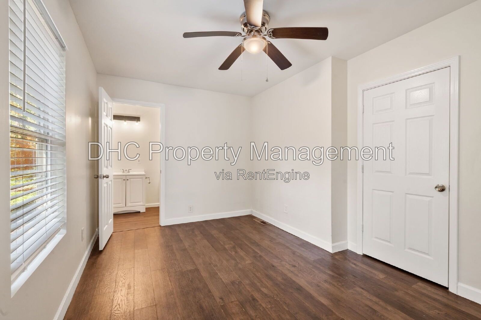 Charming 4-Bedroom Home in Decatur – Spacious 1500 Sq Ft with 2 Full Baths! property image