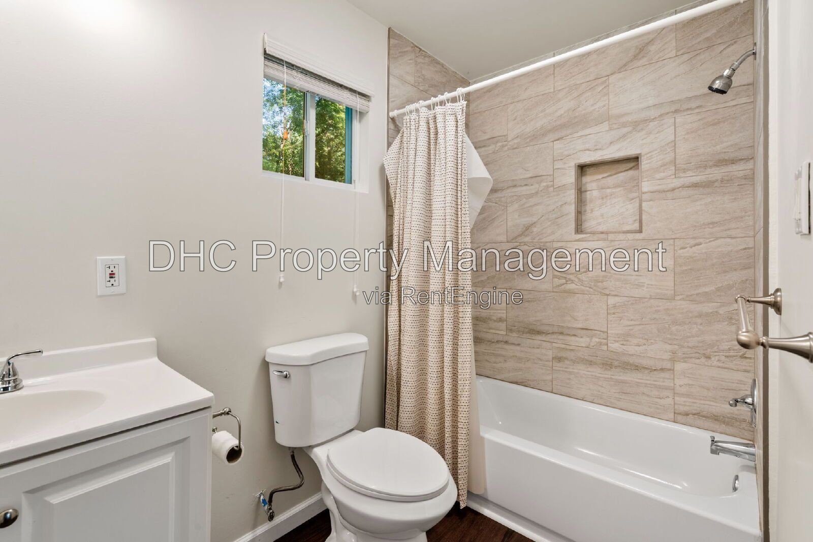 Charming 4-Bedroom Home in Decatur – Spacious 1500 Sq Ft with 2 Full Baths! property image