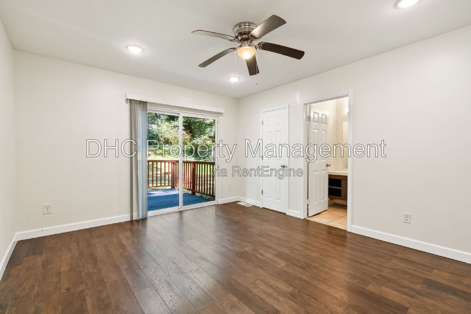 Charming 4-Bedroom Home in Decatur – Spacious 1500 Sq Ft with 2 Full Baths! property image