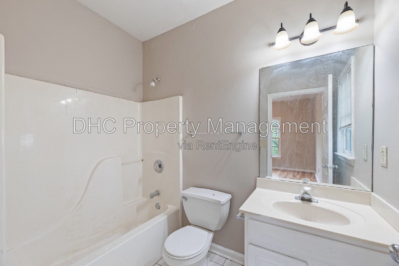3-Bed, 2-Bath Duplex in Vibrant Atlanta Locale – Your Perfect Home Awaits! property image