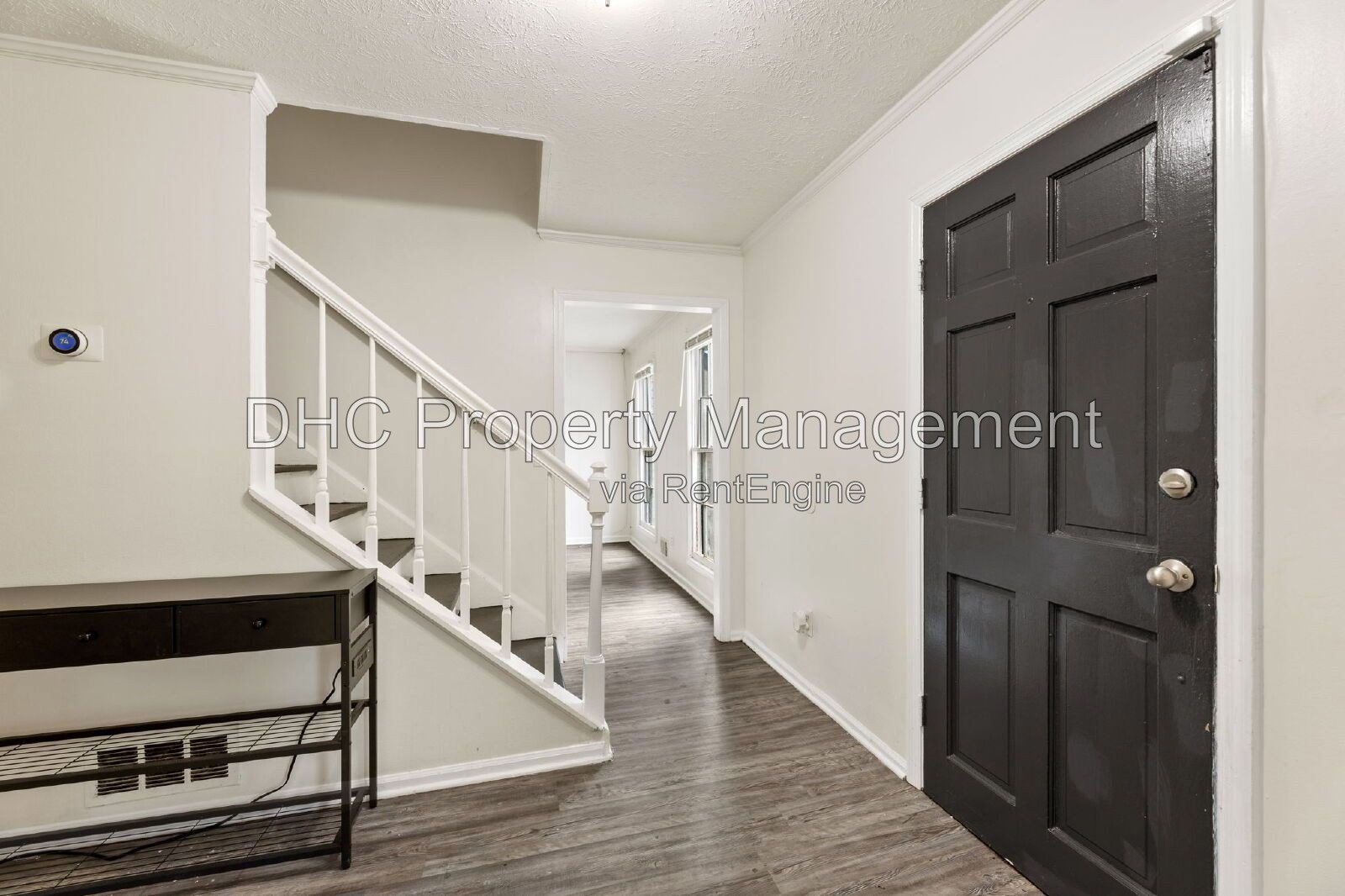 Spacious 5-Bed with 2 Full Baths and 1 half bath in Stone Mountain property image
