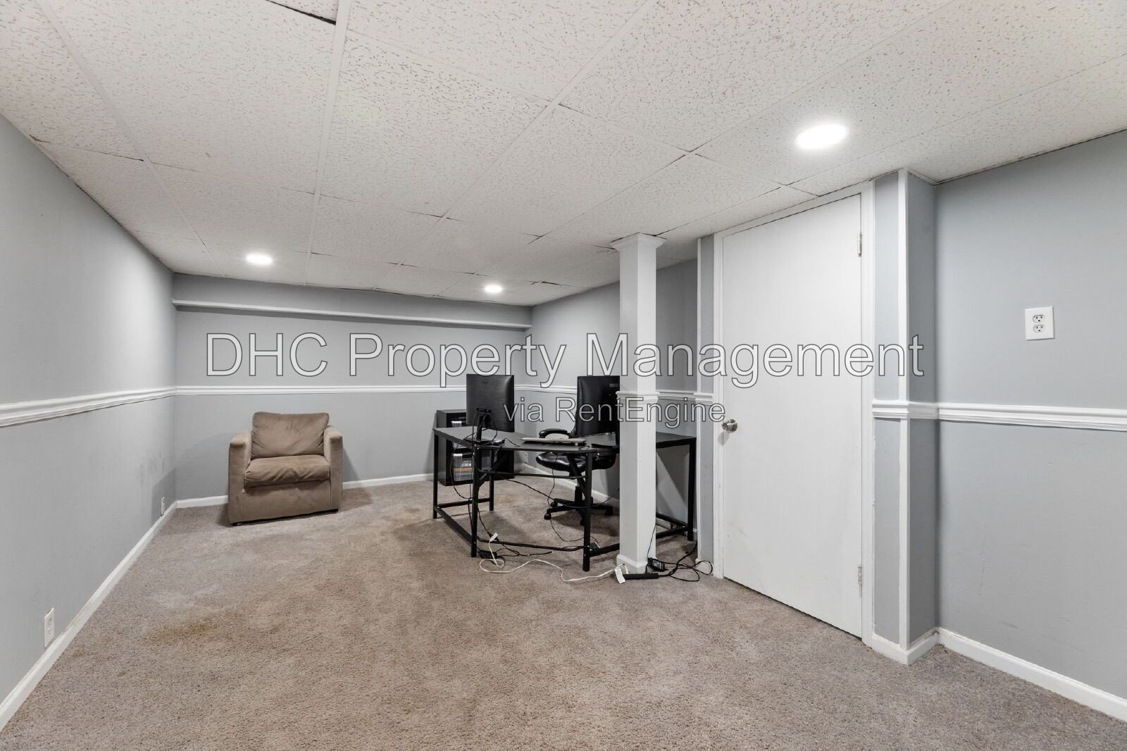Spacious 5-Bed with 2 Full Baths and 1 half bath in Stone Mountain property image