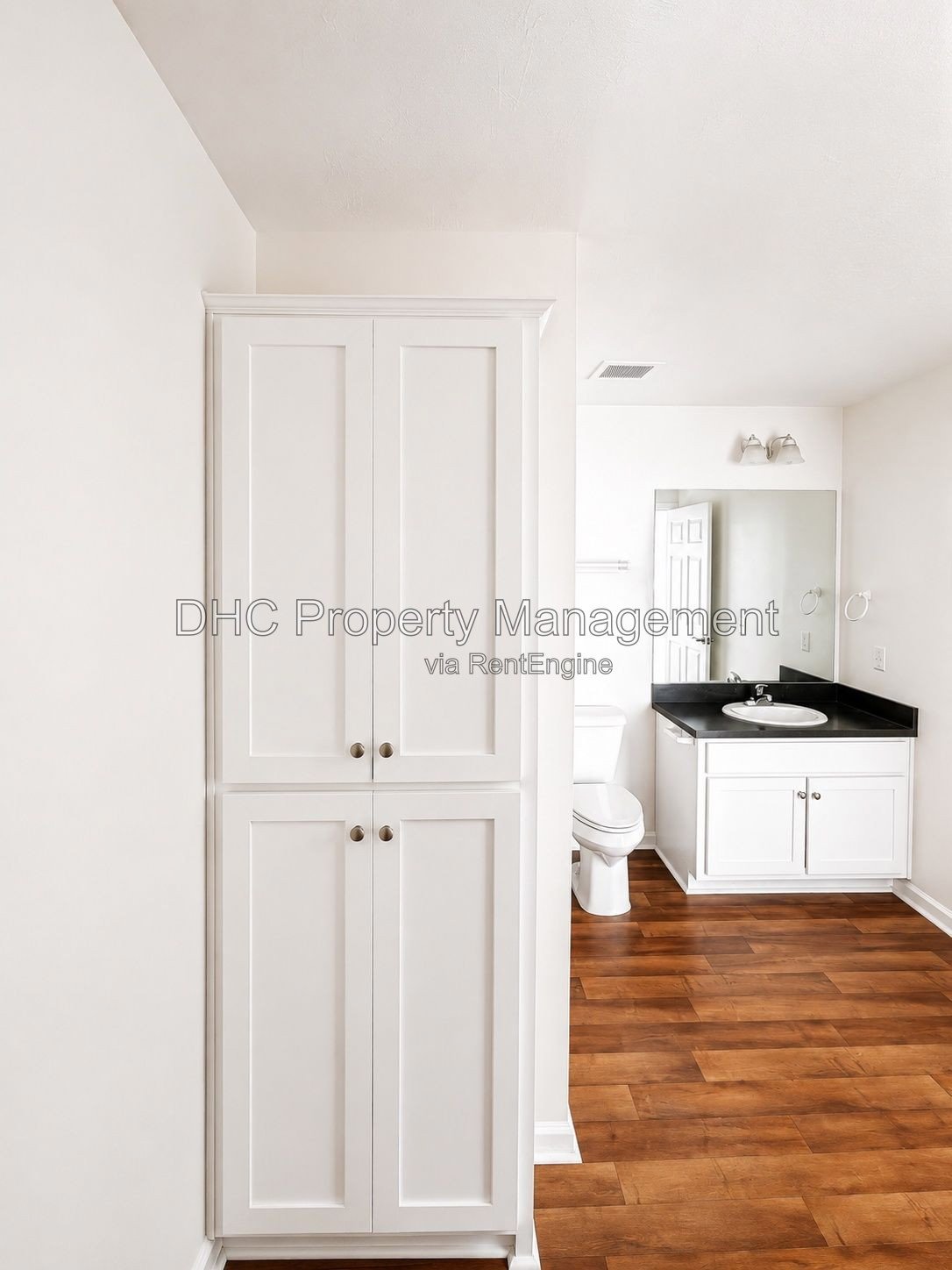 Charming 1-Bedroom Retreat in Columbus – Spacious at 5000 Armour Rd!