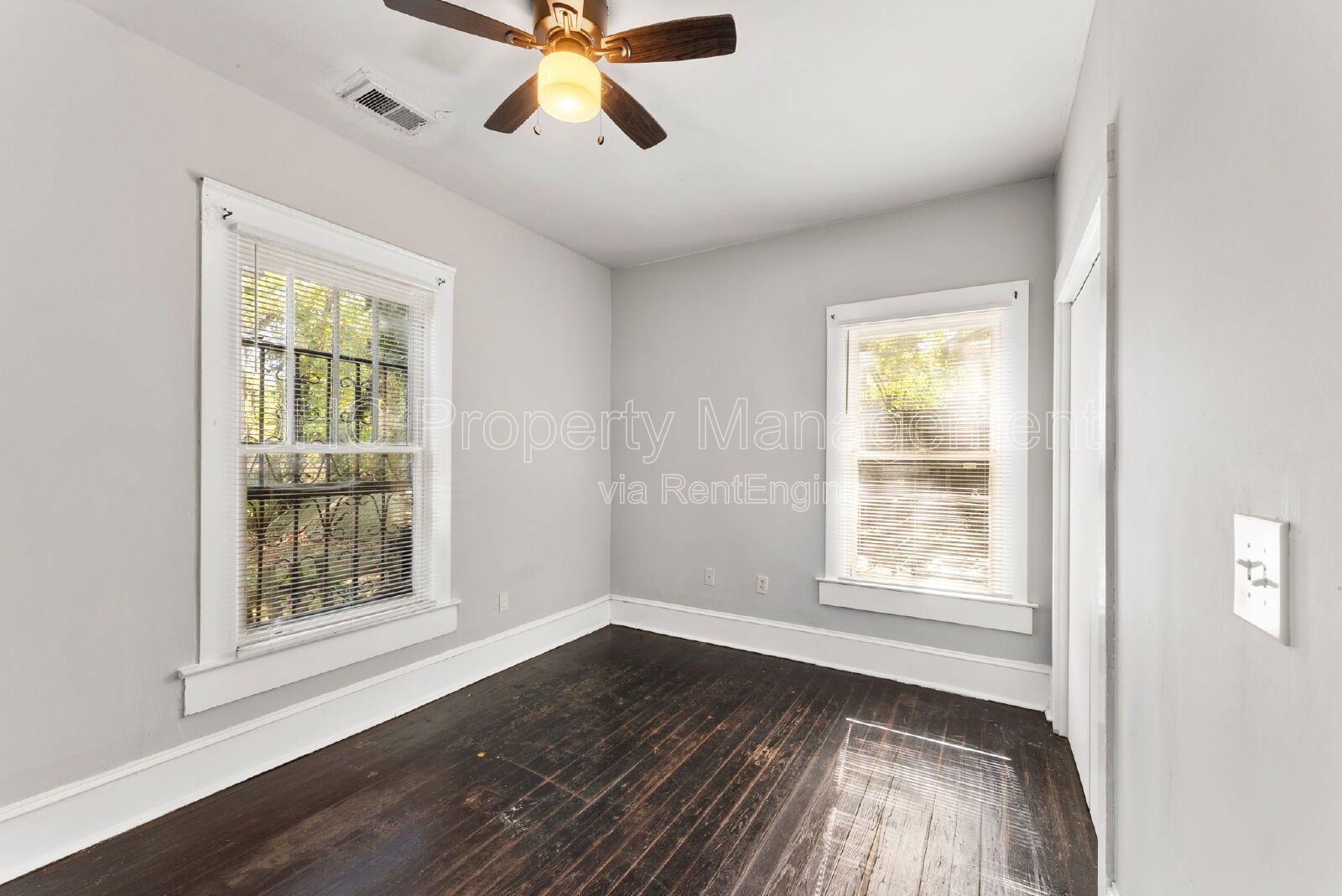 MOVE-IN SPECIAL!! Modern 3BR/2BA Home Near Downtown Atlanta – Stylish Updates & Prime Location! property image