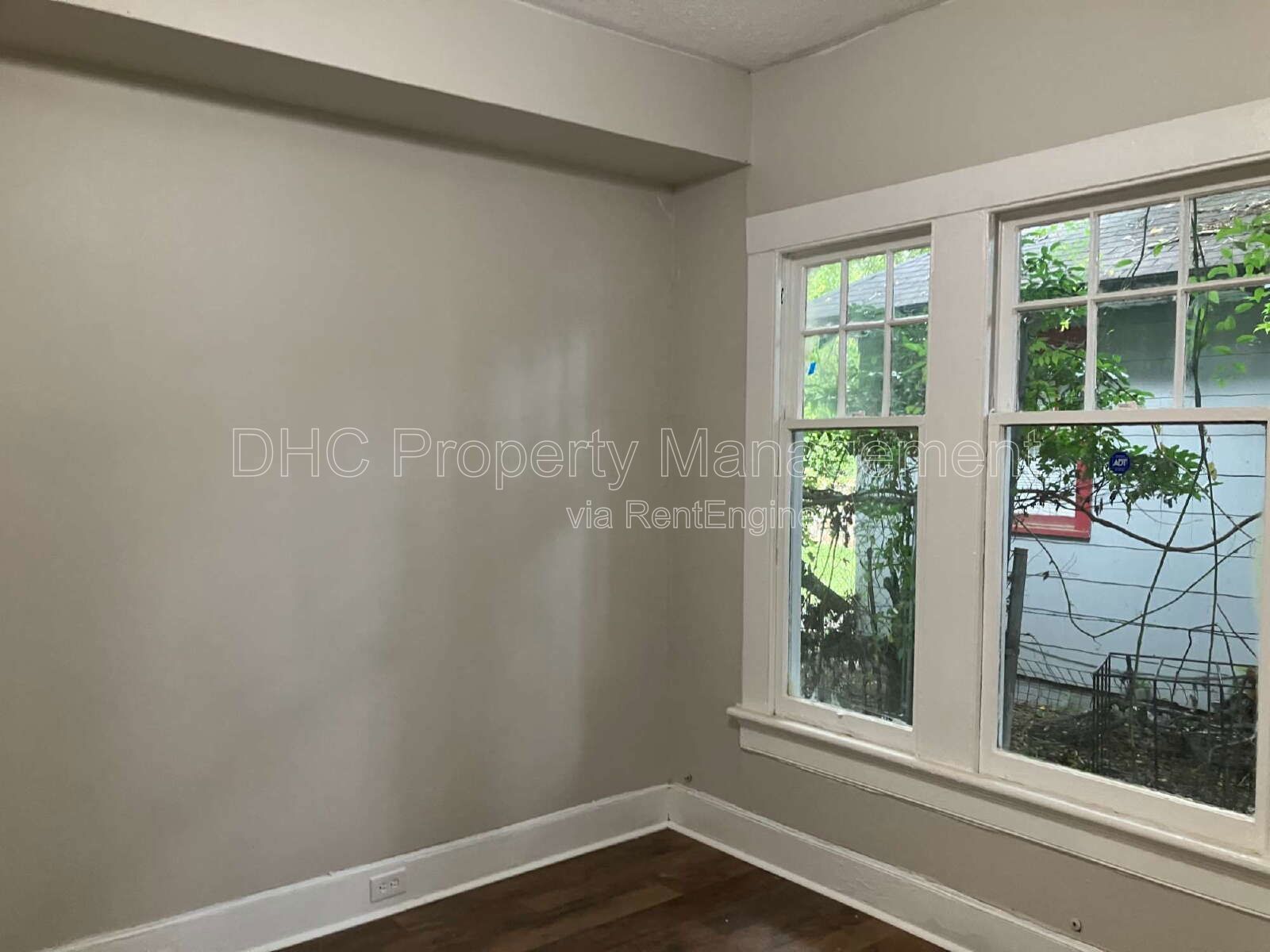Spacious and Renovated – 3BR 1BA with Porch Retreat property image
