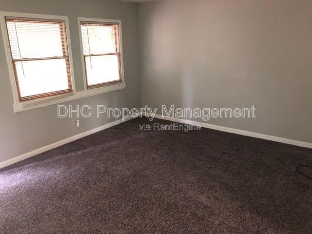 Cozy 2-Bedroom Duplex in Union City | Affordable & Convenient Living property image