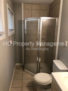 Charming 3-Bed Home in Decatur – Spacious Living & Convenient Location! property image